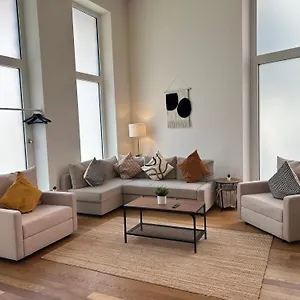 Apartment Grosszuegige In Der Naehe Vom Quartierpark